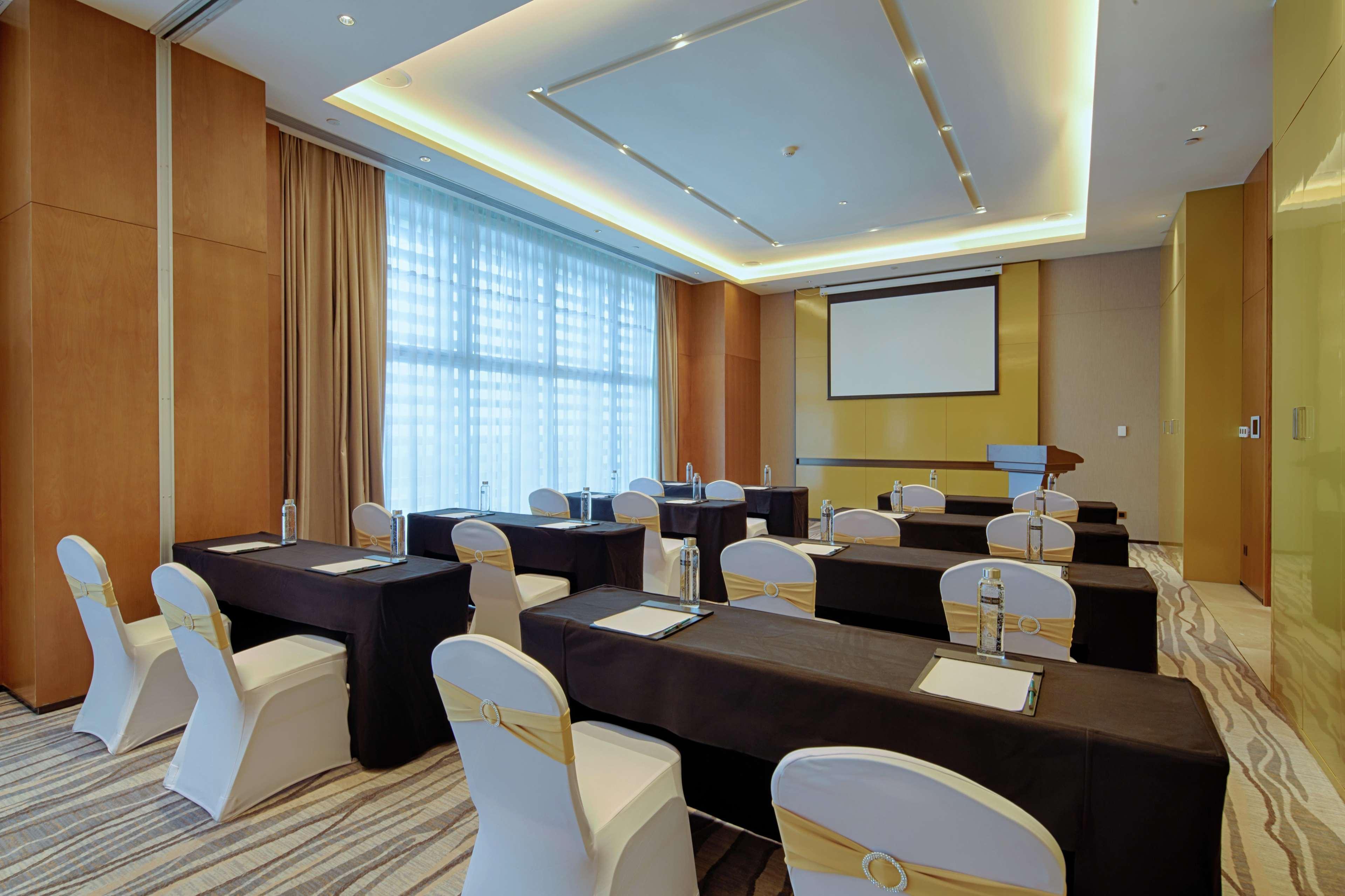 Hilton Garden Inn Zhuhai Hengqin Exterior foto